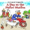 A Day at the Police Station (Paperback) - Huck Scarry Photo