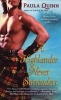 A Highlander Never Surrenders (Paperback) - Paula Quinn Photo