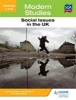 National 4 & 5 Modern Studies: Social Issues in the United Kingdom (Paperback) - Paul Creaney Photo