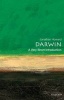 Darwin: A Very Short Introduction (Paperback, New edition) - Jonathan Howard Photo