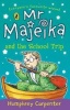 Mr. Majeika and the School Trip (Paperback) - Humphrey Carpenter Photo