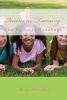 Queens in Training - The Princess Handbook (Green) (Paperback) - Bien Aime Wenda Photo