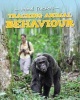 Tracking Animal Behaviour (Paperback) - Tom Jackson Photo