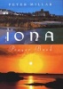 An Iona Prayer Book - Published in this the 60th Anniversary Year of the Founding of the Iona Community (Paperback) - Peter Millar Photo