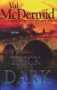 Trick Of The Dark (Paperback) - Val McDermid Photo