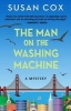 The Man on the Washing Machine (Large print, Hardcover, large type edition) - Susan R Cox Photo