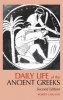 Daily Life of the Ancient Greeks (Paperback) - Robert Garland Photo