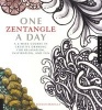 One Zentangle a Day - A 6-week Course in Creative Drawing for Relaxation, Inspiration, and Fun (Paperback) - Beckah Krahula Photo