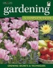 Gardening - A Complete Guide (Paperback, Green) - Miranda Smith Photo