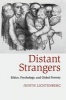 Distant Strangers - Ethics, Psychology, and Global Poverty (Paperback, New) - Judith Lichtenberg Photo