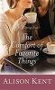 The Comfort of Favorite Things (Large print, Hardcover, large type edition) - Alison Kent Photo