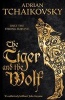 The Tiger and the Wolf (Paperback, Main Market Ed.) - Adrian Tchaikovsky Photo