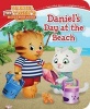 Daniel's Day at the Beach (Board book) - Becky Friedman Photo