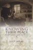 Knowing Their Place - Domestic Service in Twentieth-Century Britain (Paperback) - Lucy Delap Photo