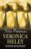 False Pretences (Large print, Hardcover, Large type edition) - Veronica Heley Photo